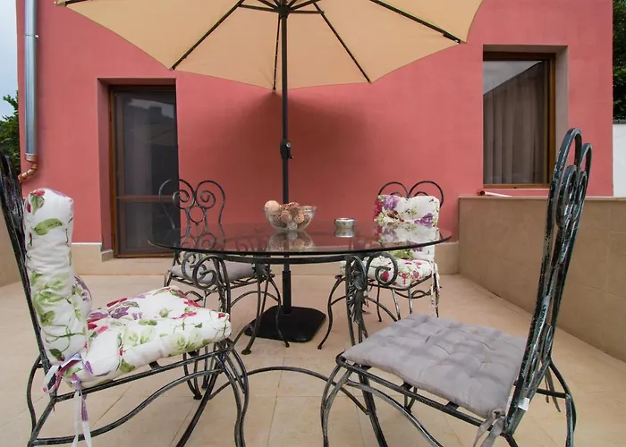 Nasini By Flat Mаnager 公寓式酒店